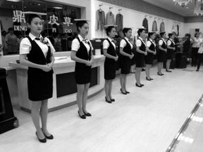 滿洲里公司職業(yè)化禮儀展演隊 規(guī)范服務(wù)與廣告設(shè)計的融合之路