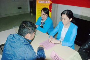 通江實(shí)小黨員服務(wù)直通車(chē) 開(kāi)進(jìn)社區(qū)，暖心教育咨詢服務(wù)惠鄰里